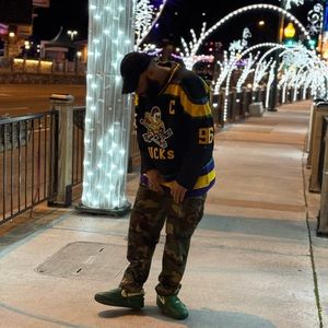 A look. Brought to you in part by Poshmark.